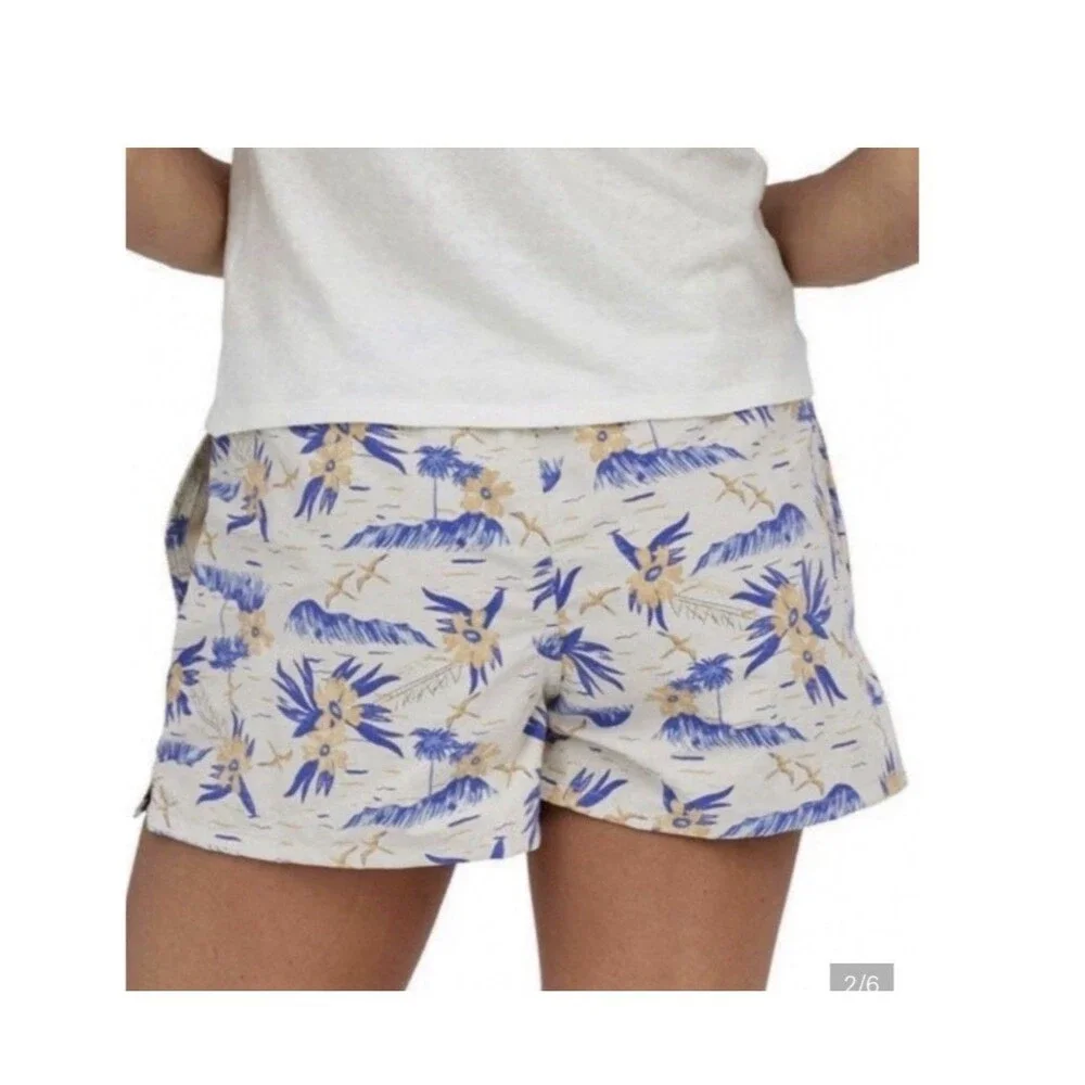 Patagonia Women’s Barely Baggies Shorts Size Small Tropical Hawaiian Print